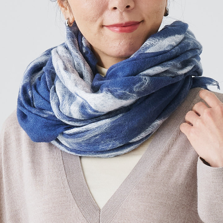 シルクウール　シルクの真綿の装飾　needle punch stole