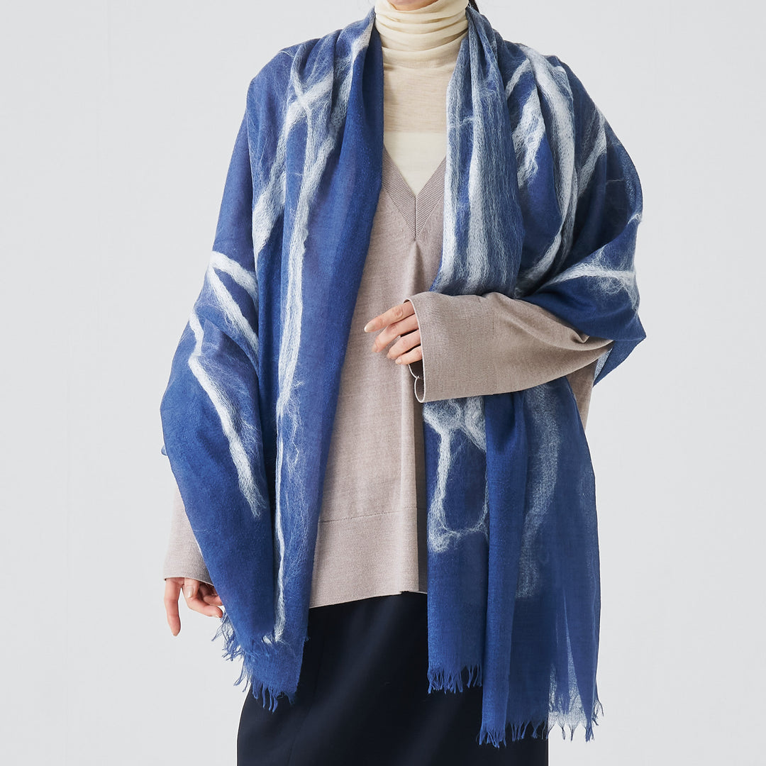 シルクウール　シルクの真綿の装飾　needle punch stole