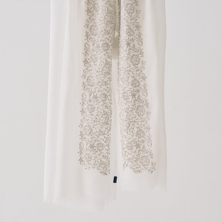 シルクカシミヤ　刺繍ストール　Embroidery stole