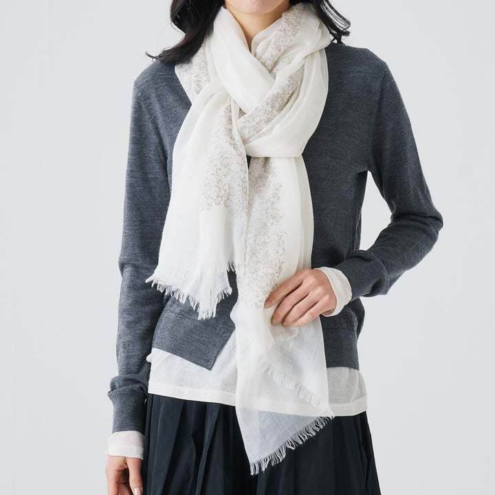 シルクカシミヤ　刺繍ストール　Embroidery stole