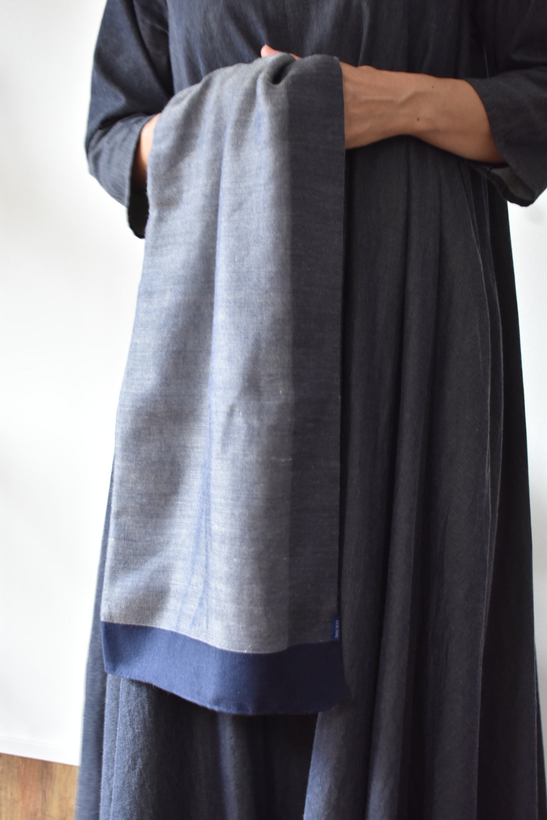 シルクカシミヤ　額縁ストール　Frame gray