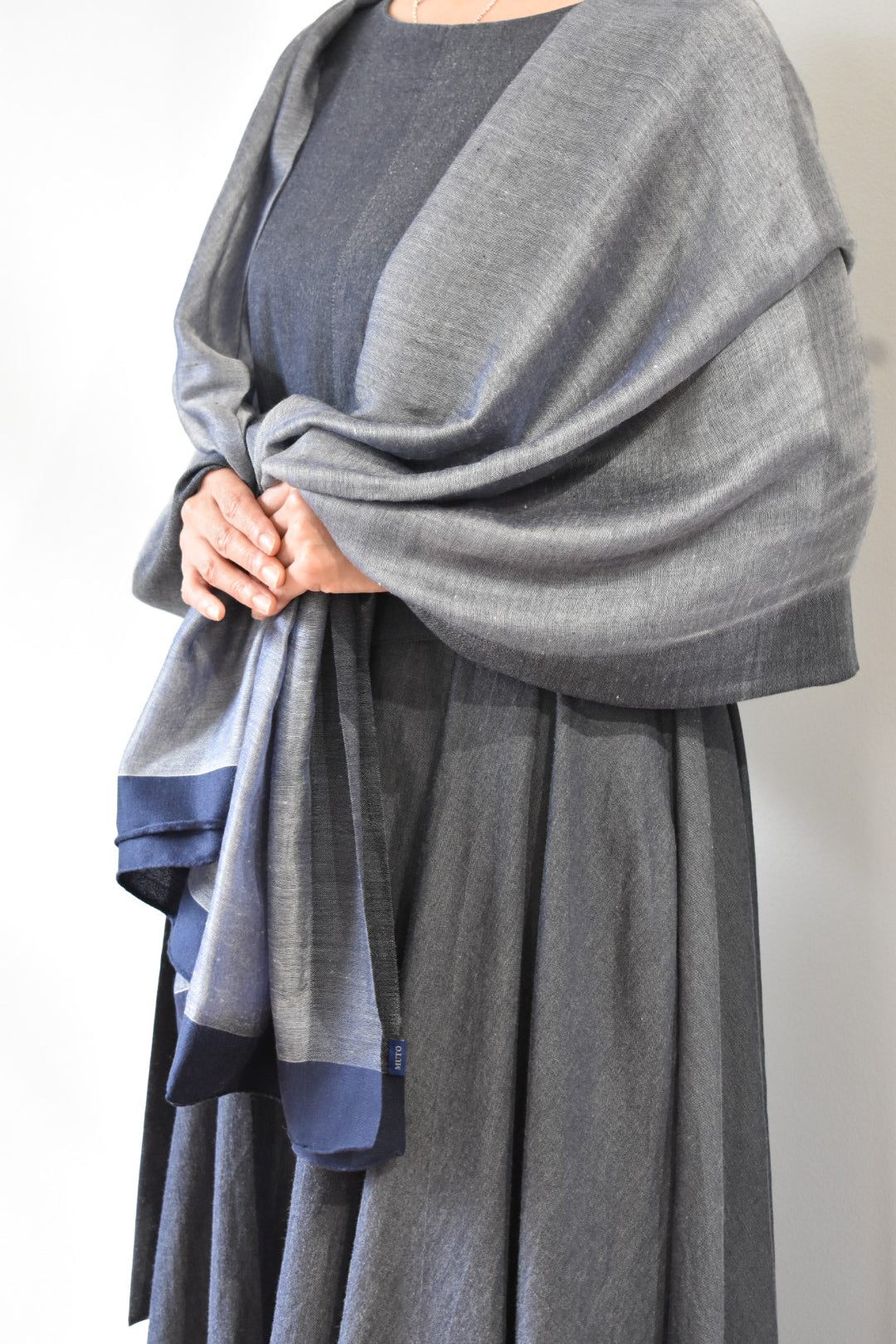 シルクカシミヤ　額縁ストール　Frame gray