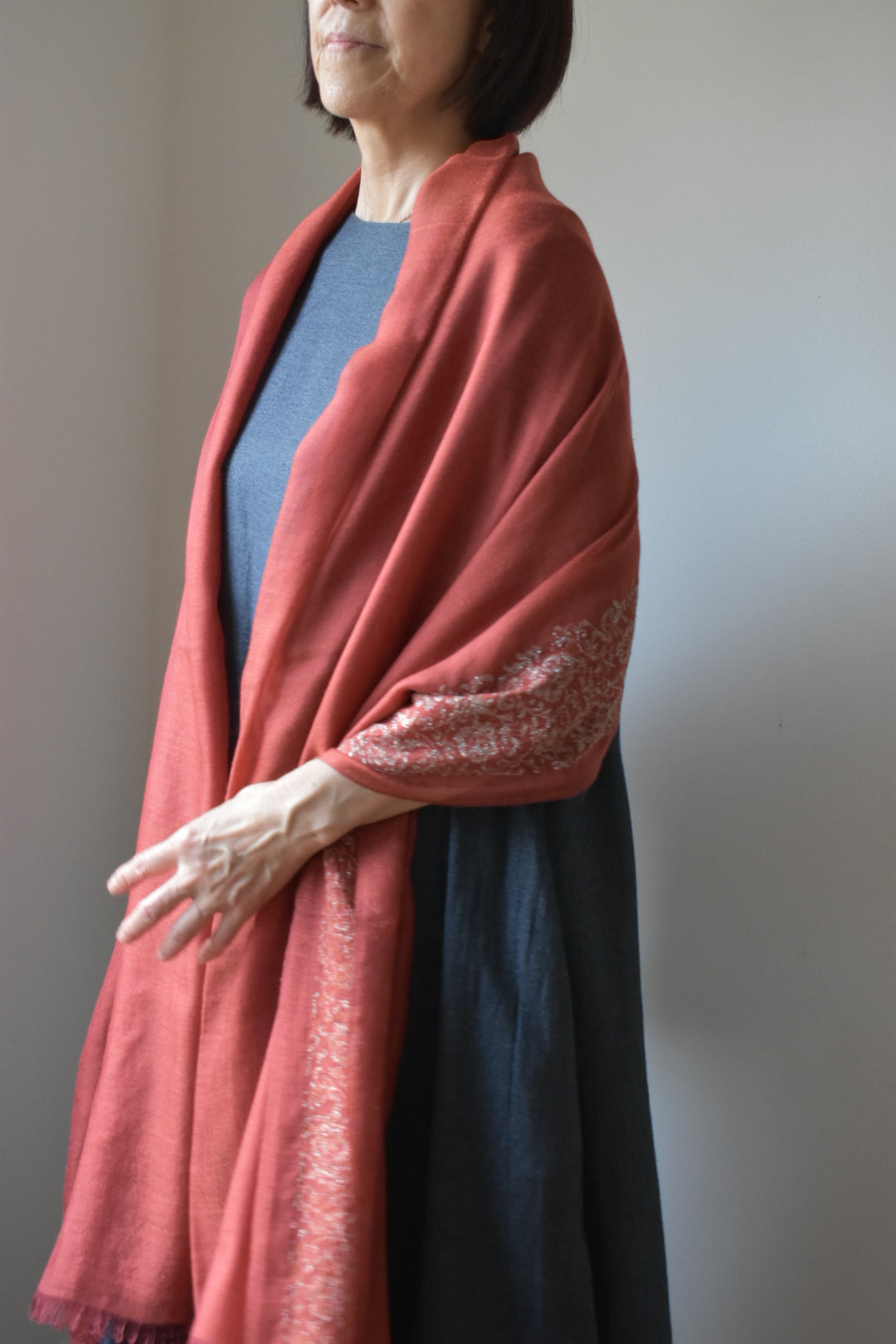 シルクカシミヤ　刺繍ストール　25秋冬新作　Embroidery stole orange