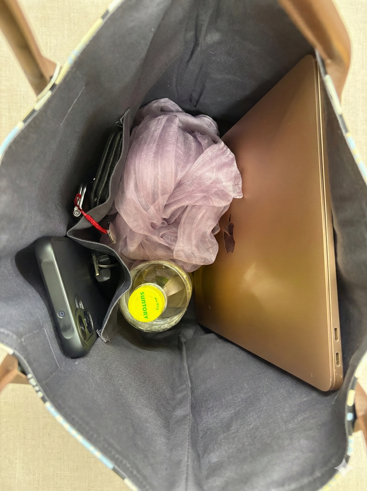 トートバッグ　ハーバリウム　ホワイト　スティグリンドベリコラボ