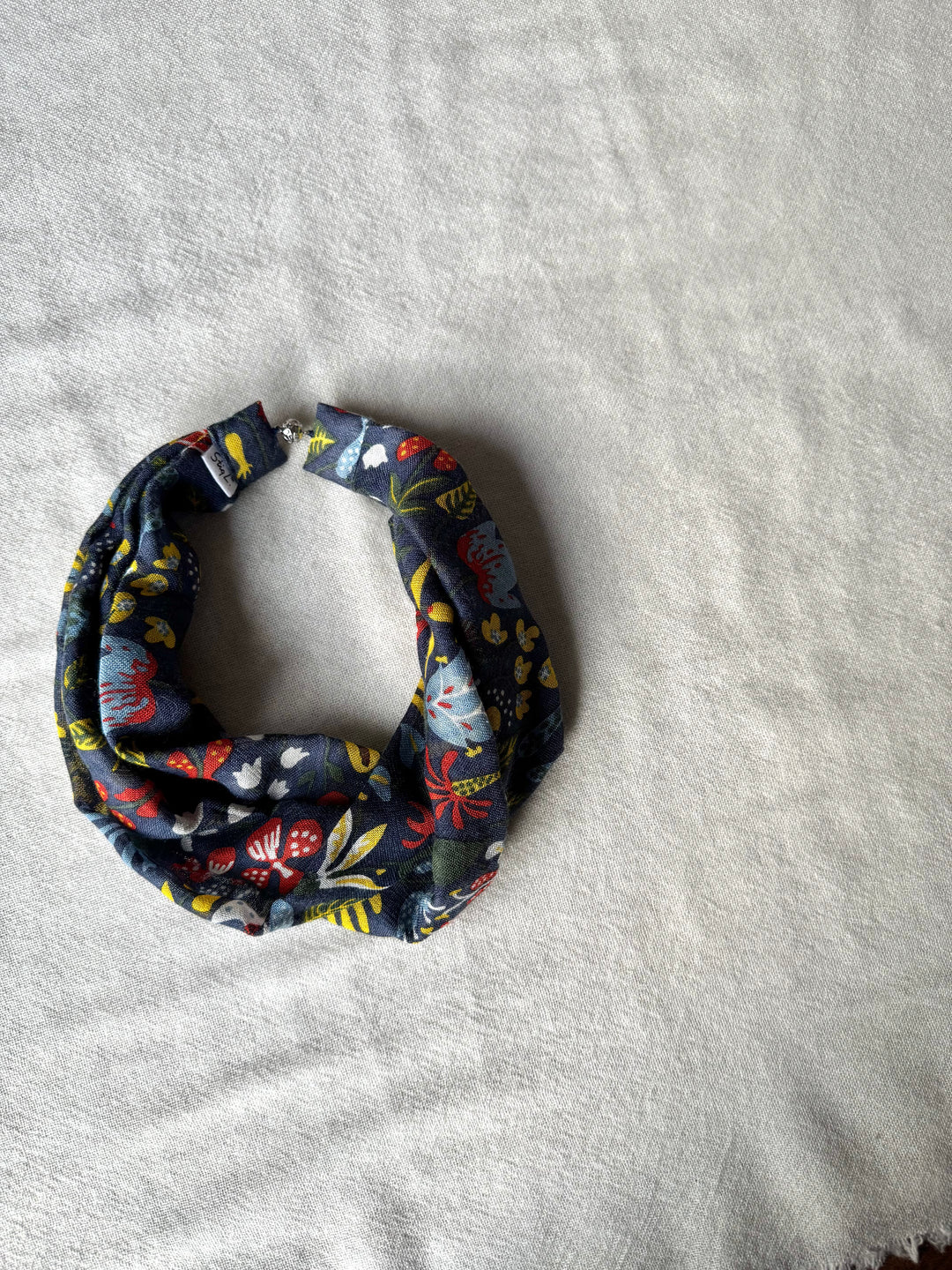 シルクカシミヤ　スティグリンドベリ第三弾コラボ　楽らくスカーフLink  ハーバリウム　 ネイビー