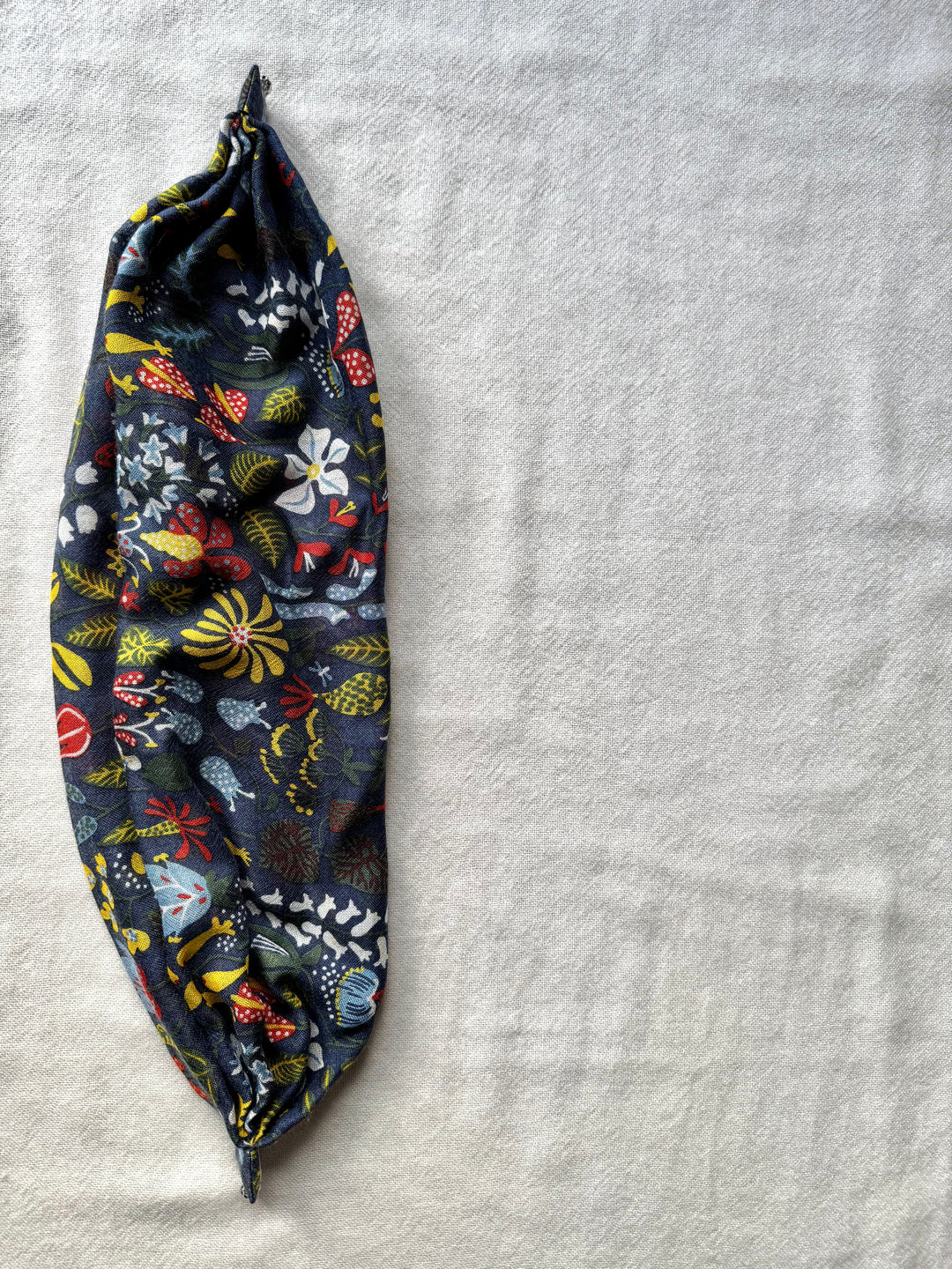 シルクカシミヤ　スティグリンドベリ第三弾コラボ　楽らくスカーフLink  ハーバリウム　ホワイト