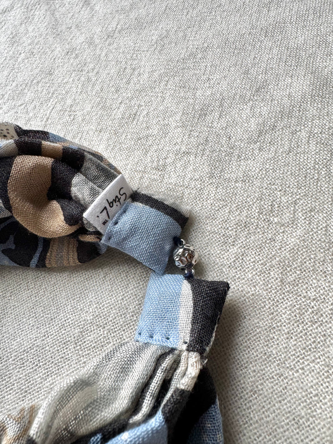 シルクカシミヤ　スティグリンドベリ第三弾コラボ　楽らくスカーフLink  ポテリー グレー