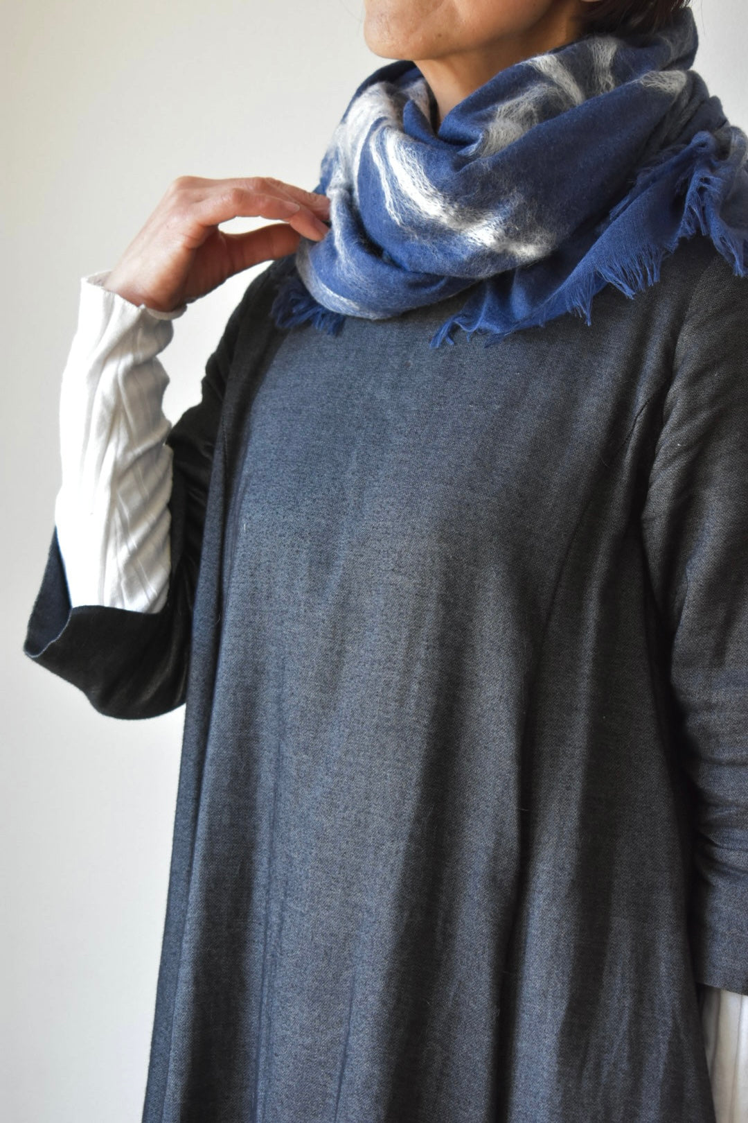 needle punch stole navy