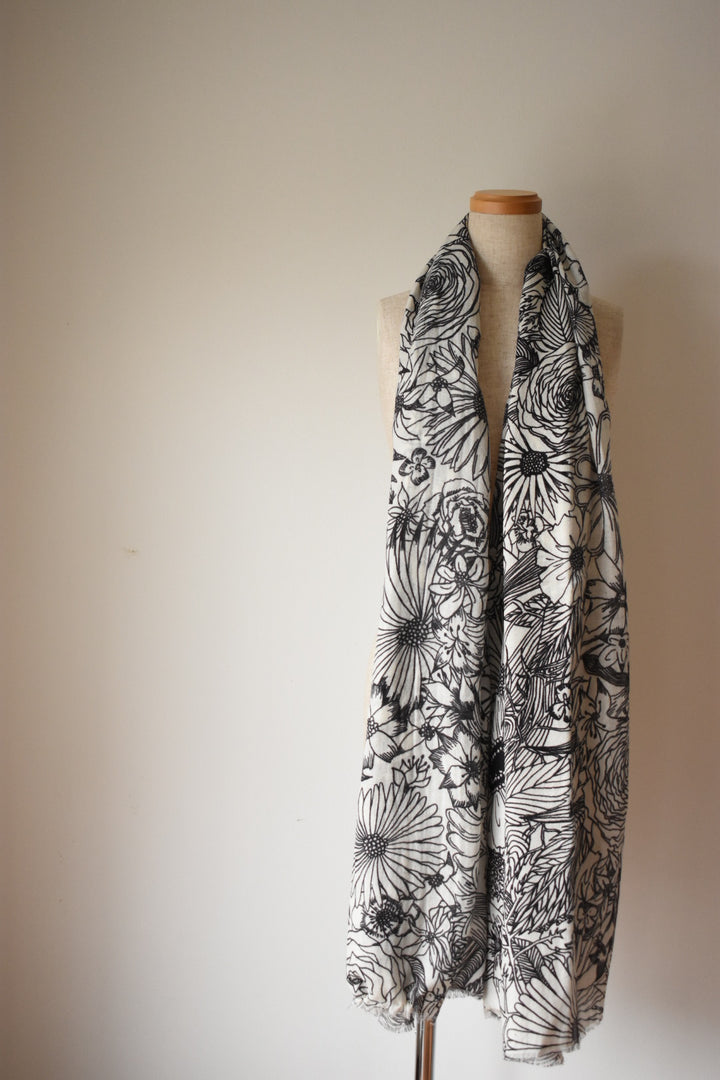 ボタニカル花柄　大伴ストール　シルクウール綿麻　U-conic purple